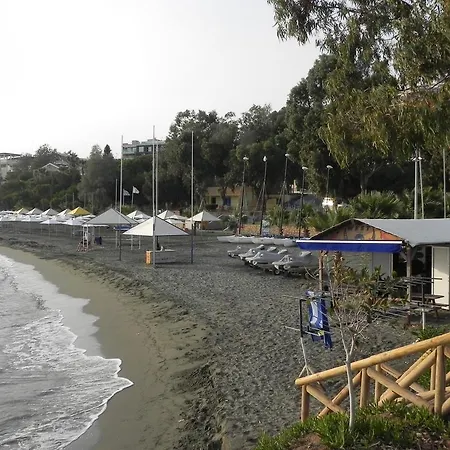 Sea View Renanda 레메소스