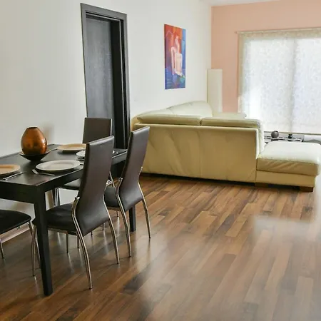 Sea View Renanda 레메소스